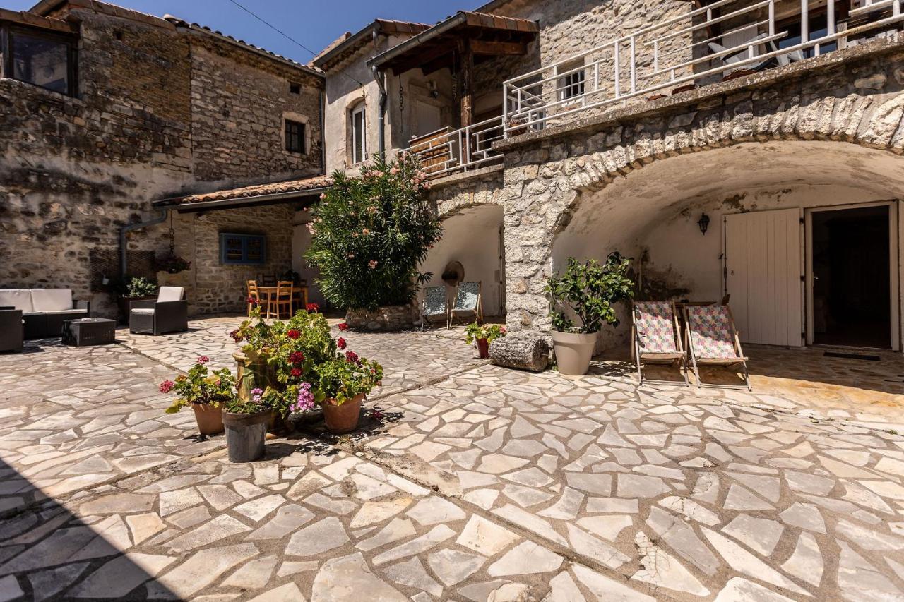 Hotel Les Monteils Grospierres Exteriér fotografie